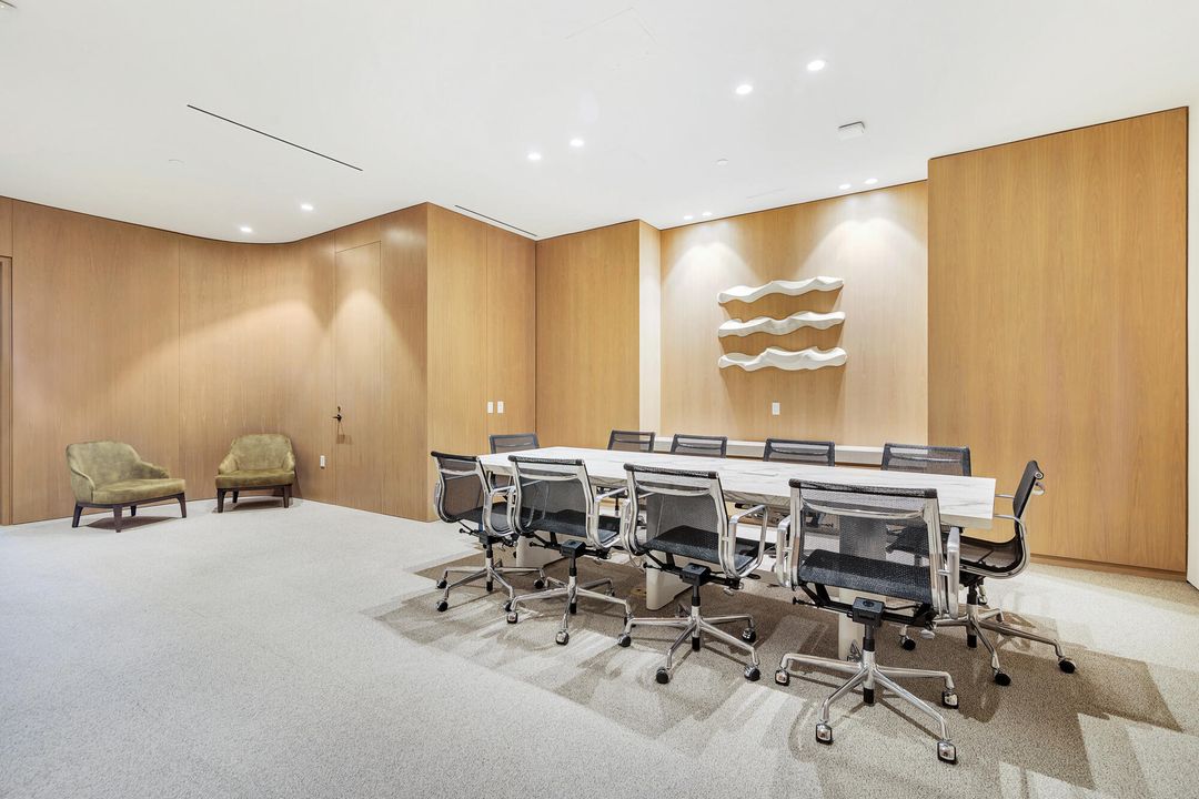 For Sale: $9,950,000 (3 beds, 3 baths, 2992 Square Feet)