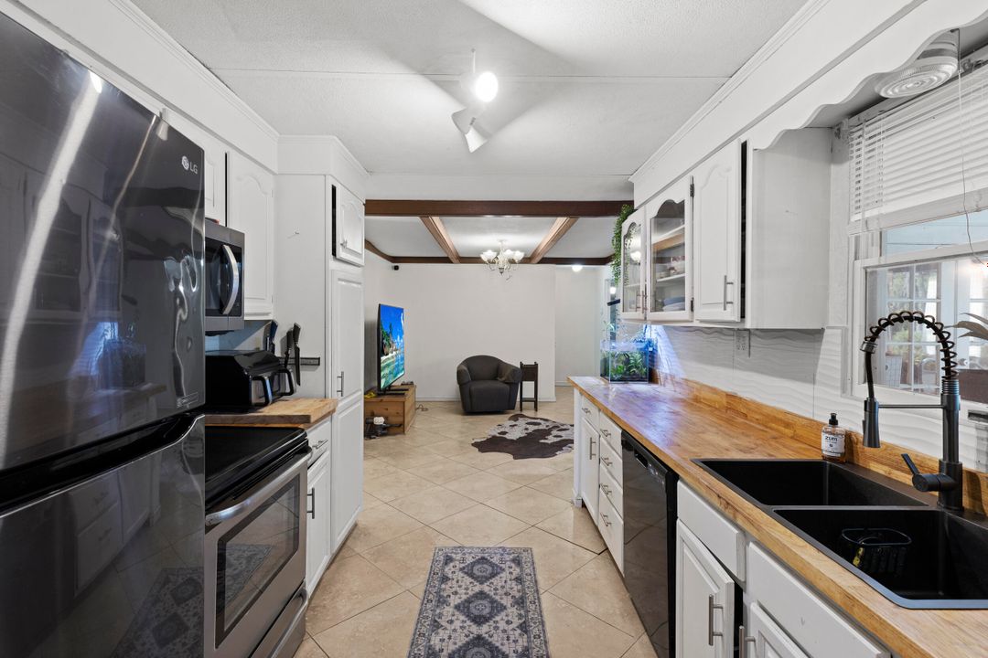 合同活跃: $475,000 (3 贝兹, 2 浴室, 1520 平方英尺)