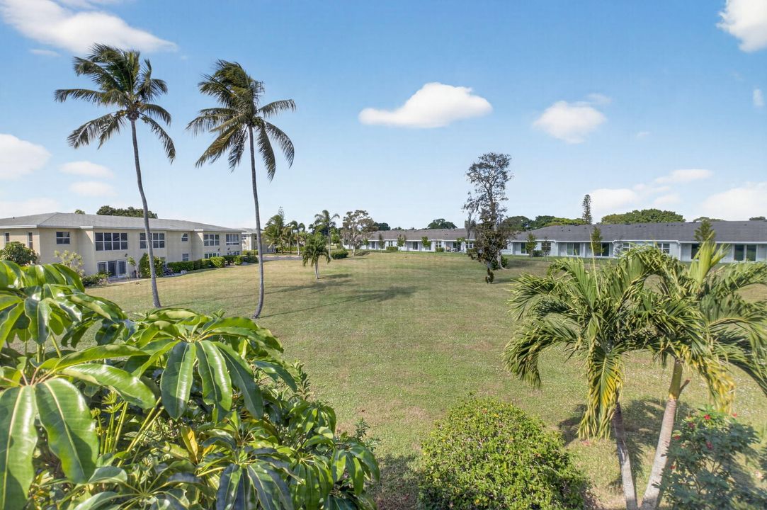 En Venta: $180,000 (2 camas, 2 baños, 989 Pies cuadrados)