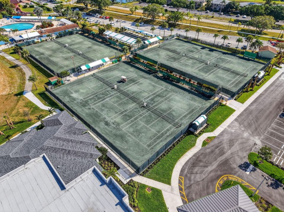 En Venta: $180,000 (2 camas, 2 baños, 989 Pies cuadrados)