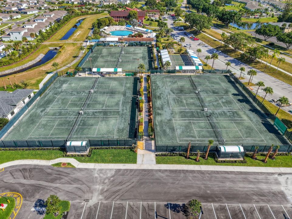 En Venta: $180,000 (2 camas, 2 baños, 989 Pies cuadrados)