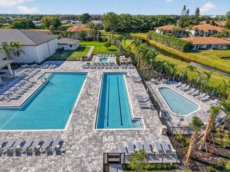 En Venta: $180,000 (2 camas, 2 baños, 989 Pies cuadrados)