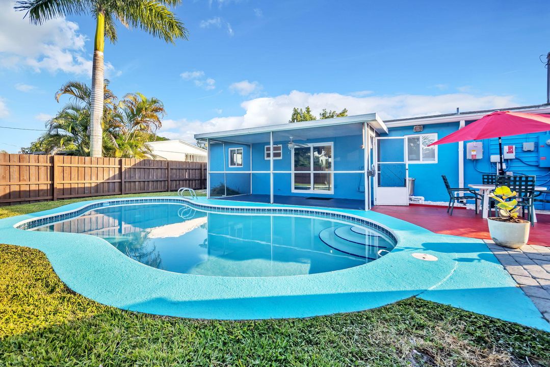 En Venta: $445,000 (3 camas, 2 baños, 1032 Pies cuadrados)