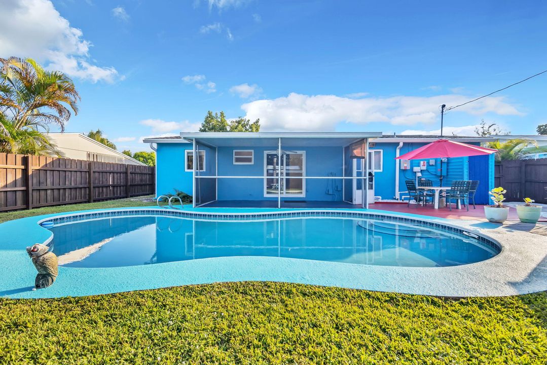 En Venta: $445,000 (3 camas, 2 baños, 1032 Pies cuadrados)