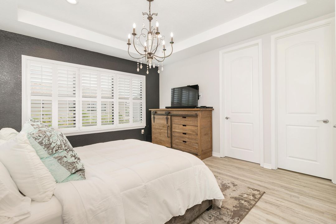 For Sale: $537,000 (3 beds, 2 baths, 1895 Square Feet)