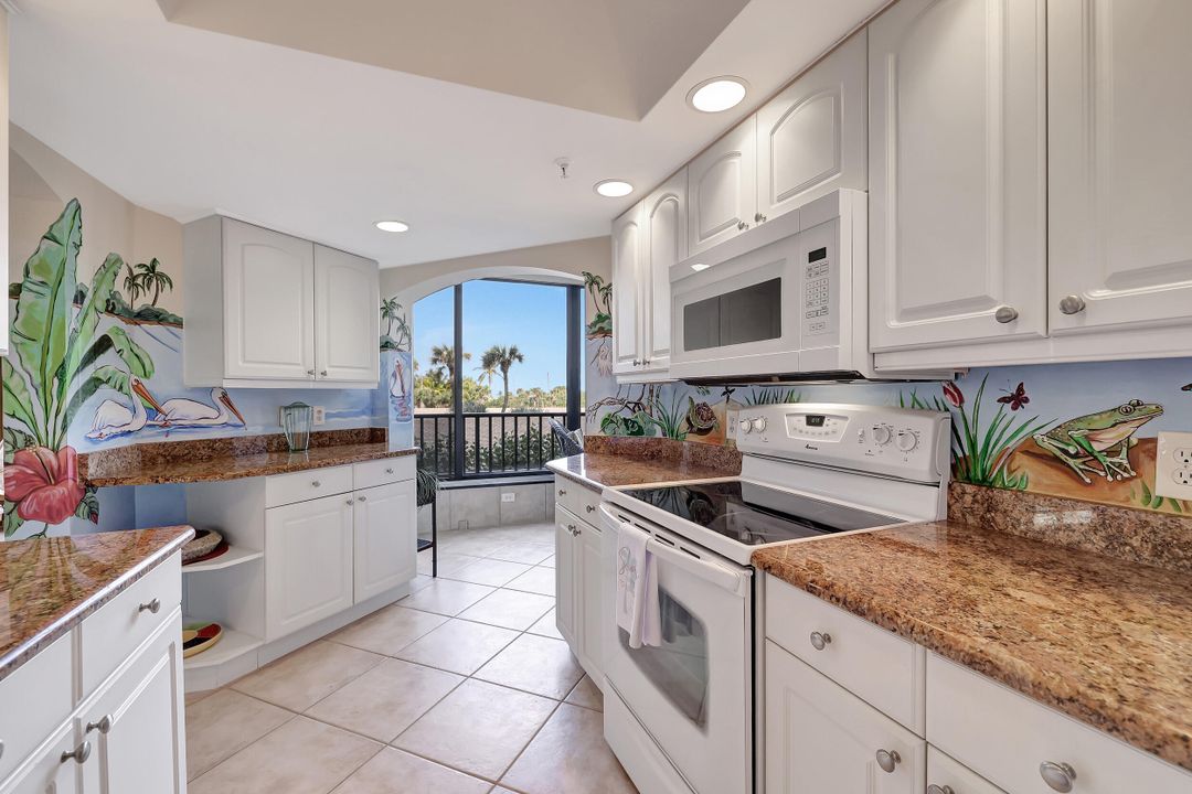 For Sale: $419,900 (2 beds, 2 baths, 1517 Square Feet)