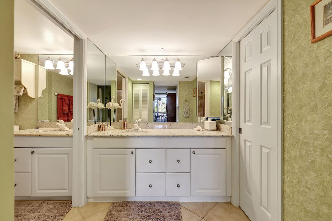 For Sale: $419,900 (2 beds, 2 baths, 1517 Square Feet)