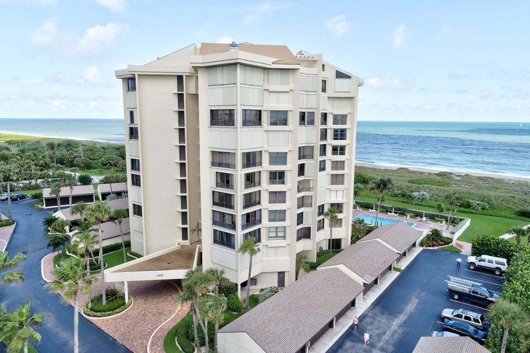 For Sale: $419,900 (2 beds, 2 baths, 1517 Square Feet)