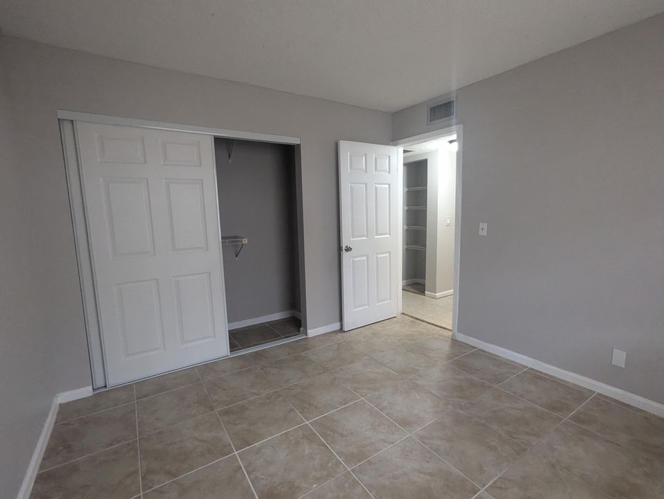 For Rent: $1,850 (2 beds, 2 baths, 883 Square Feet)
