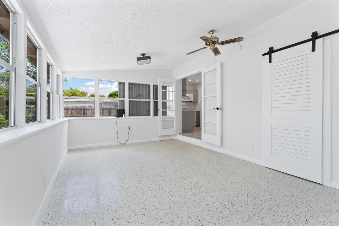 For Rent: $3,150 (3 beds, 2 baths, 1088 Square Feet)