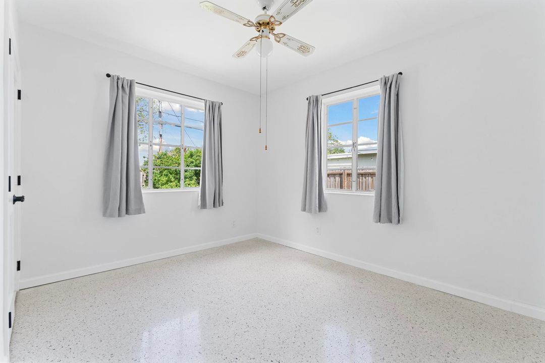 For Rent: $3,150 (3 beds, 2 baths, 1088 Square Feet)