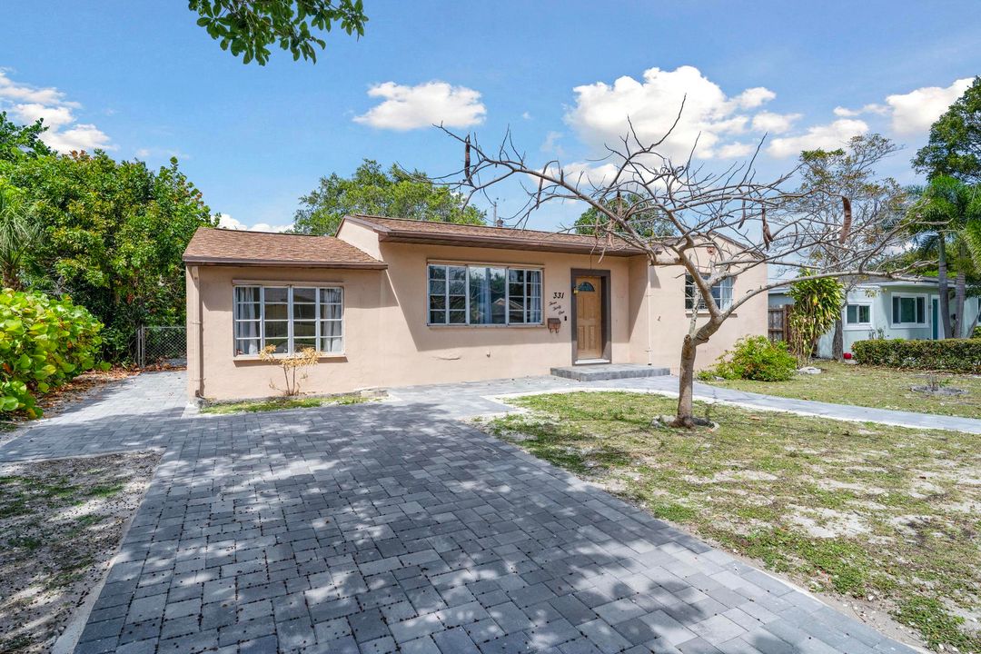 For Rent: $3,150 (3 beds, 2 baths, 1088 Square Feet)