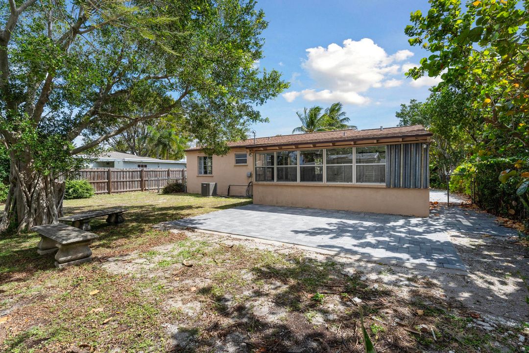 For Rent: $3,150 (3 beds, 2 baths, 1088 Square Feet)