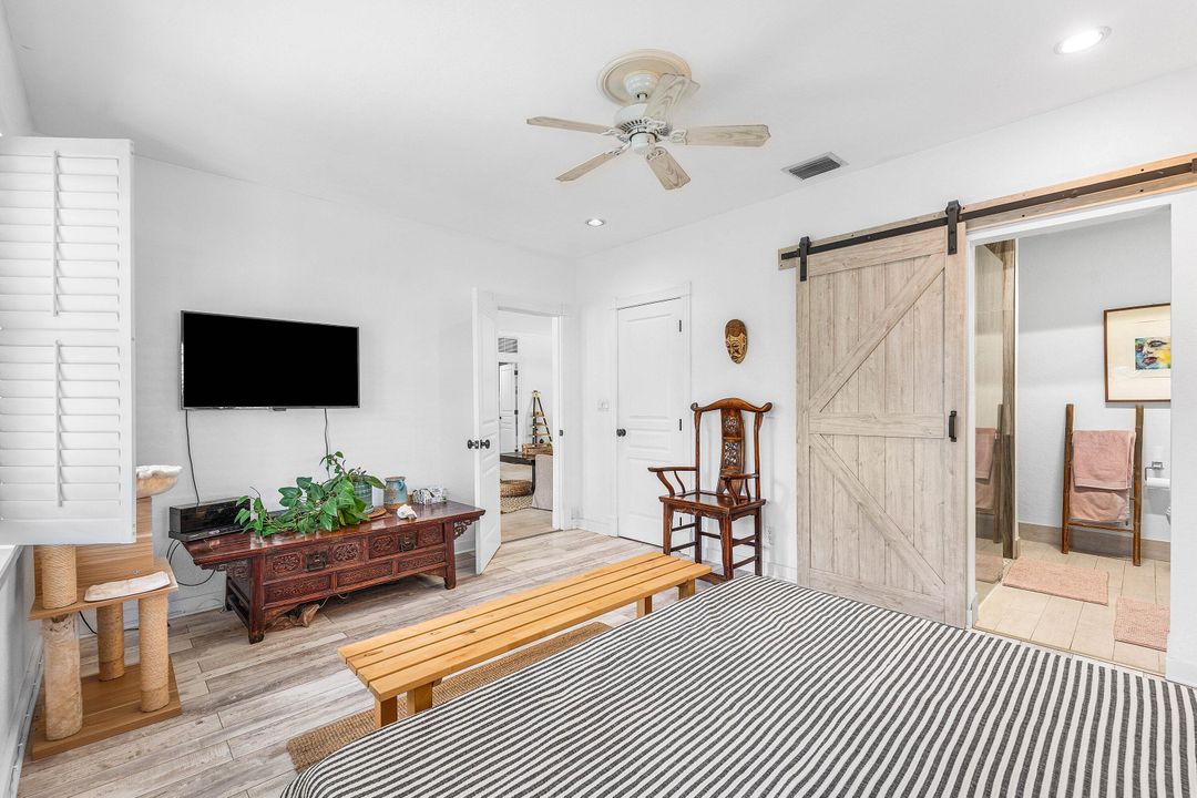 For Sale: $949,900 (4 beds, 3 baths, 1949 Square Feet)