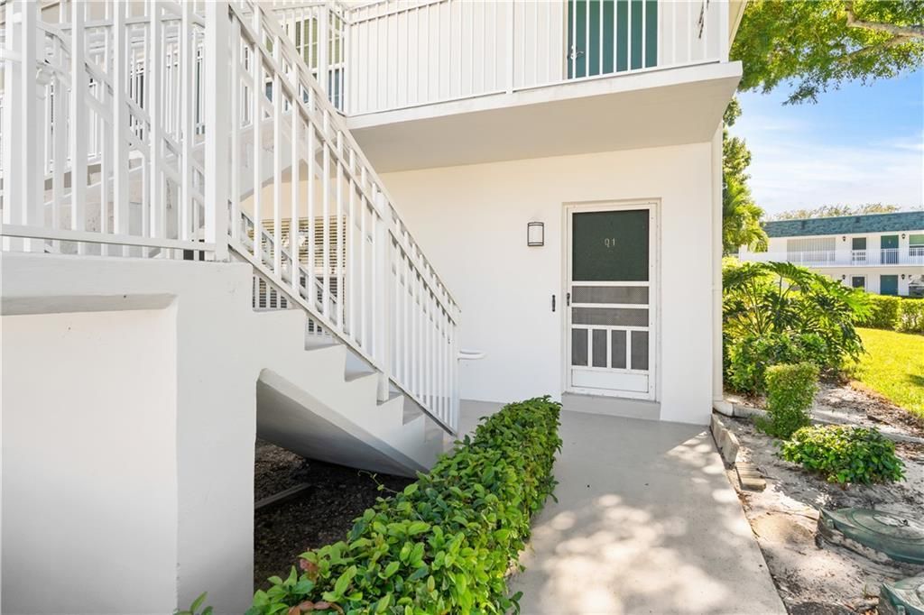 For Sale: $155,000 (2 beds, 2 baths, 1000 Square Feet)