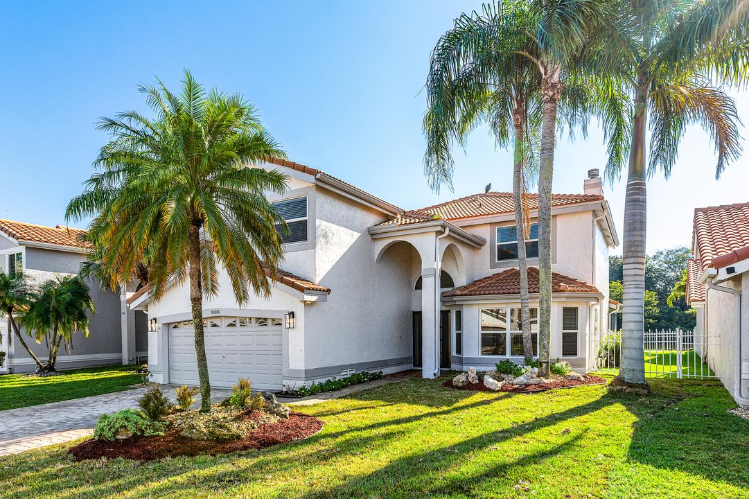 待售: $999,000 (4 贝兹, 3 浴室, 2573 平方英尺)