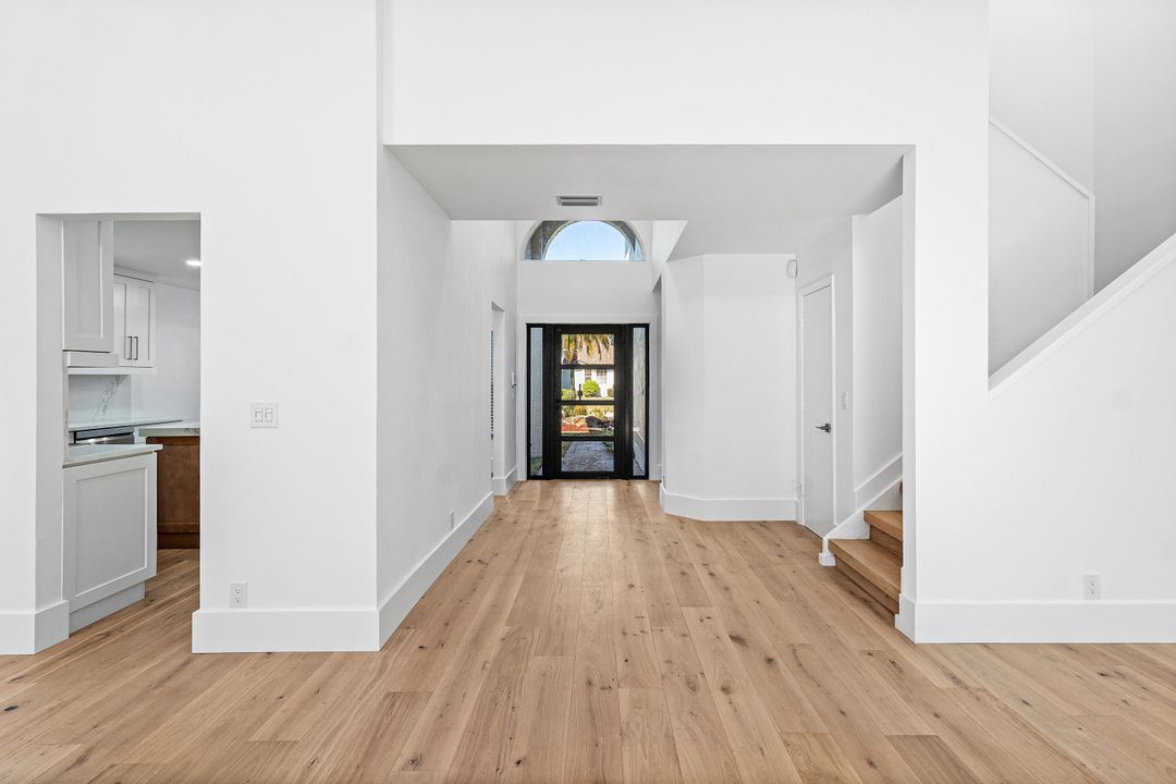 待售: $999,000 (4 贝兹, 3 浴室, 2573 平方英尺)