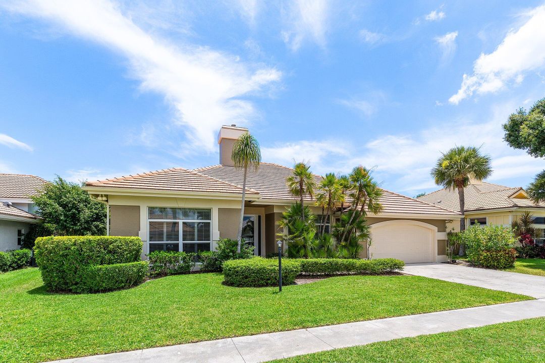 For Sale: $1,475,000 (4 beds, 2 baths, 2739 Square Feet)