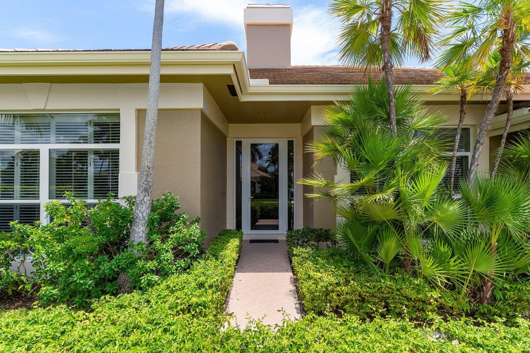 For Sale: $1,475,000 (4 beds, 2 baths, 2739 Square Feet)