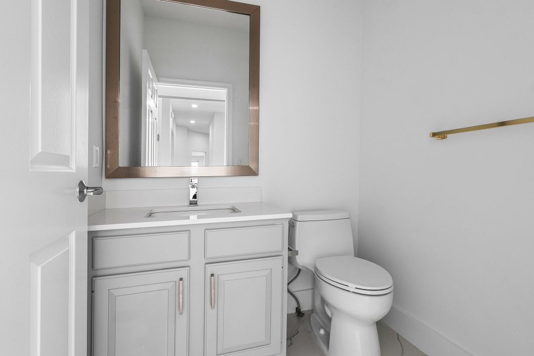 For Sale: $1,475,000 (4 beds, 2 baths, 2739 Square Feet)