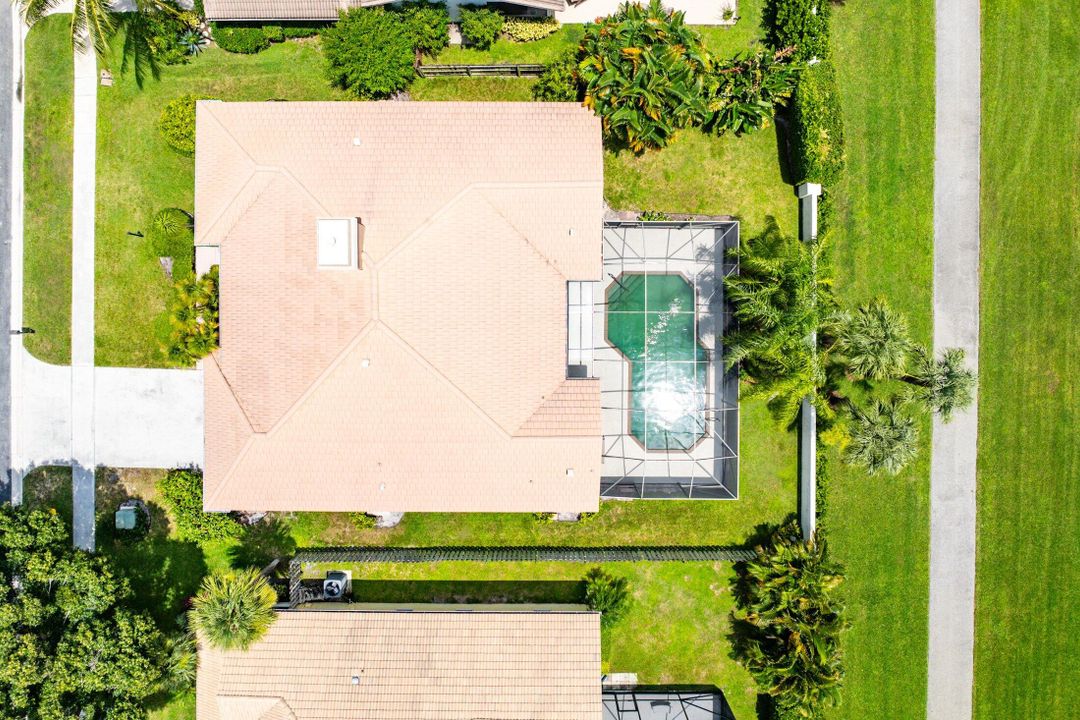 For Sale: $1,475,000 (4 beds, 2 baths, 2739 Square Feet)