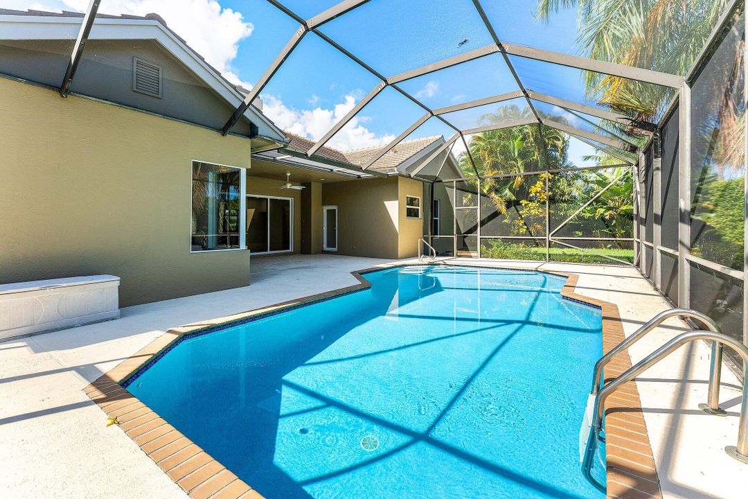 For Sale: $1,475,000 (4 beds, 2 baths, 2739 Square Feet)