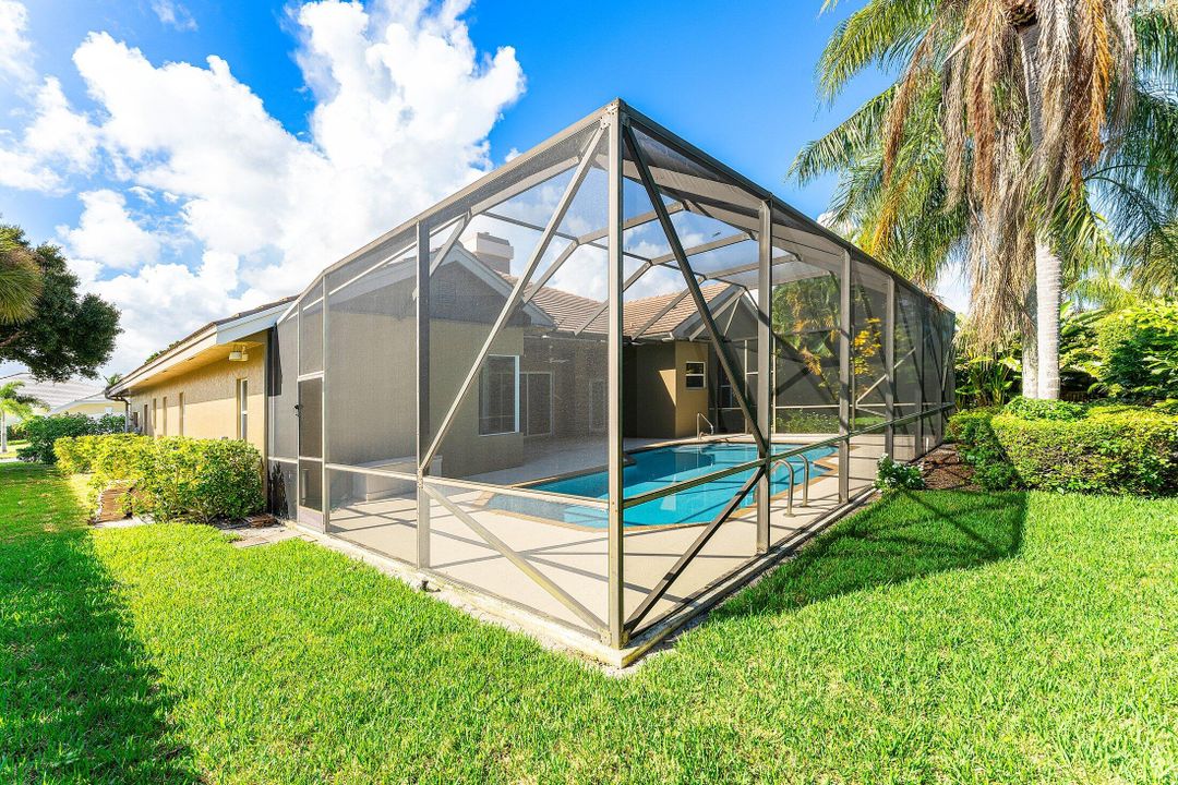 For Sale: $1,475,000 (4 beds, 2 baths, 2739 Square Feet)