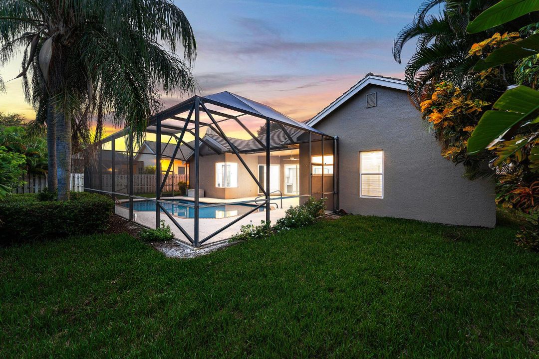 For Sale: $1,475,000 (4 beds, 2 baths, 2739 Square Feet)