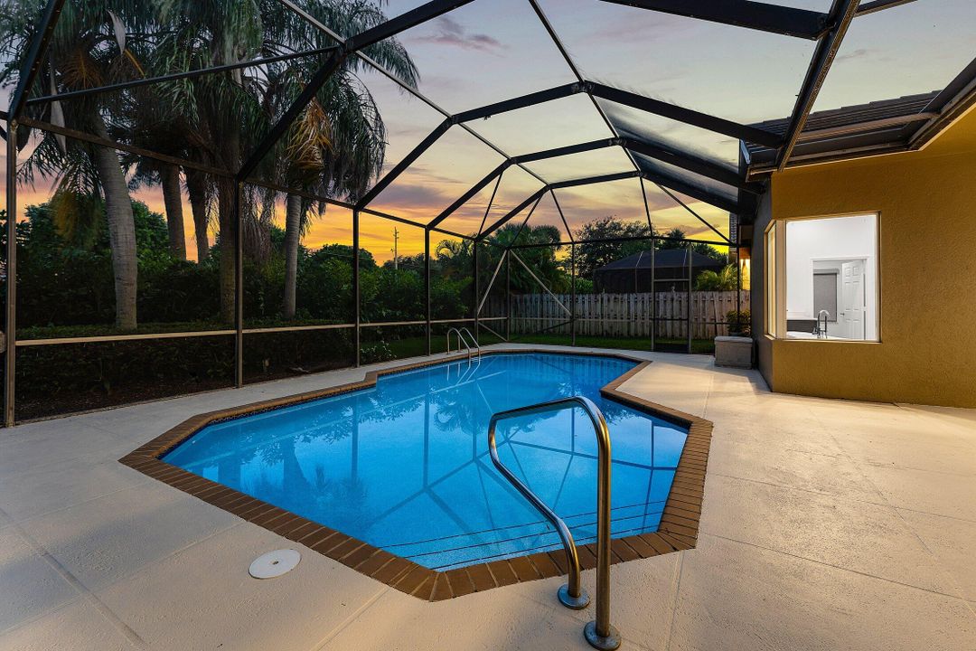 For Sale: $1,475,000 (4 beds, 2 baths, 2739 Square Feet)