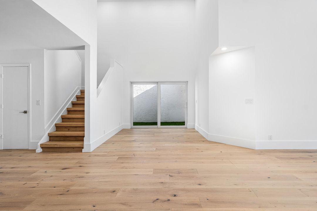 待售: $999,000 (4 贝兹, 3 浴室, 2573 平方英尺)