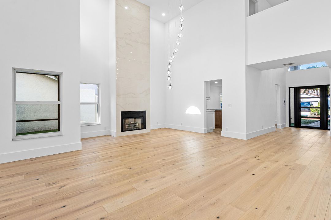 待售: $999,000 (4 贝兹, 3 浴室, 2573 平方英尺)