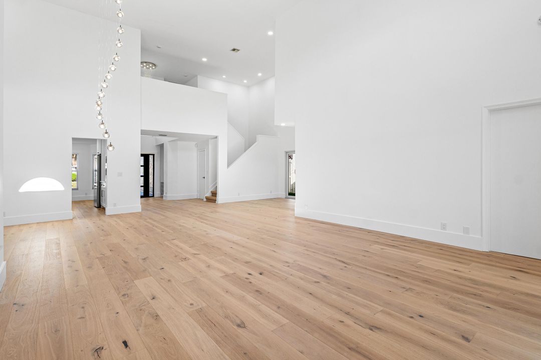 待售: $999,000 (4 贝兹, 3 浴室, 2573 平方英尺)