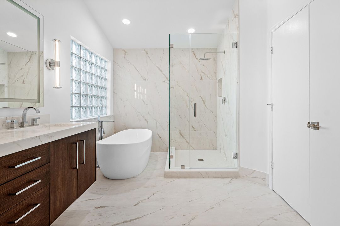 待售: $999,000 (4 贝兹, 3 浴室, 2573 平方英尺)