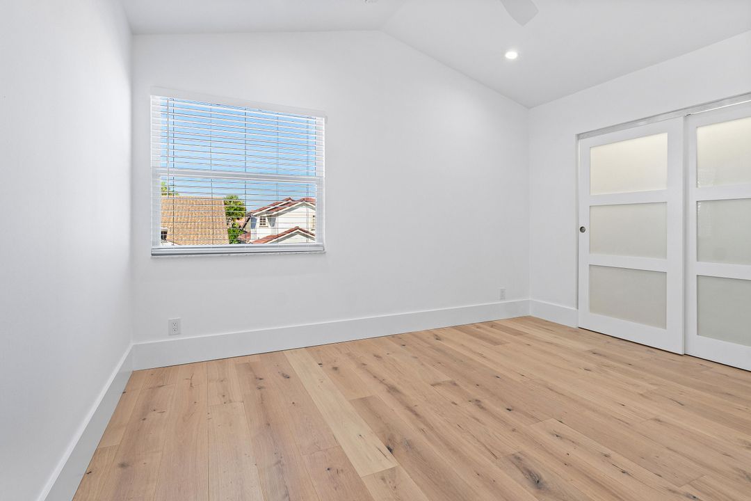 待售: $999,000 (4 贝兹, 3 浴室, 2573 平方英尺)