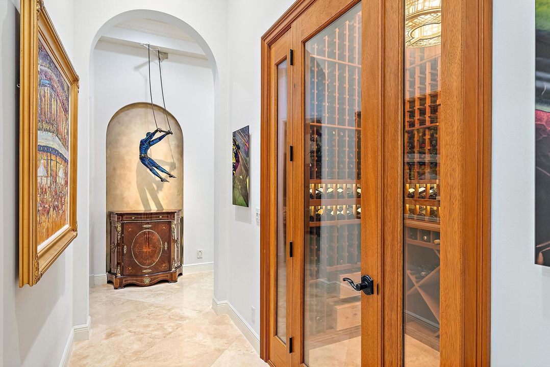 На продажу: $3,125,000 (4 спален, 4 ванн, 4750 Квадратных фут)