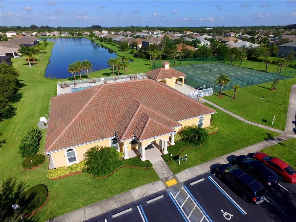 For Sale: $550,000 (5 beds, 2 baths, 2981 Square Feet)