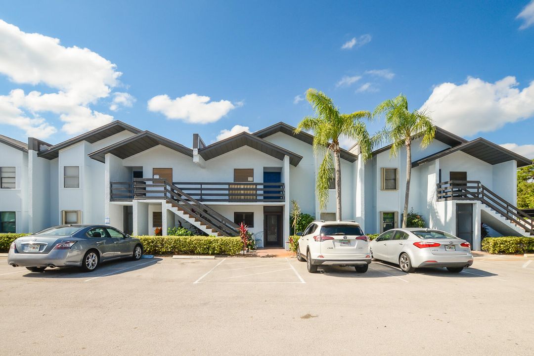 For Sale: $249,000 (2 beds, 2 baths, 1188 Square Feet)