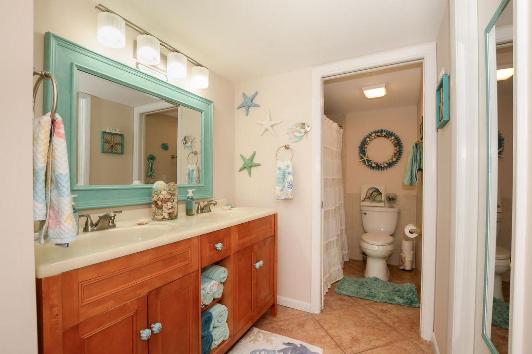 For Sale: $249,000 (2 beds, 2 baths, 1188 Square Feet)