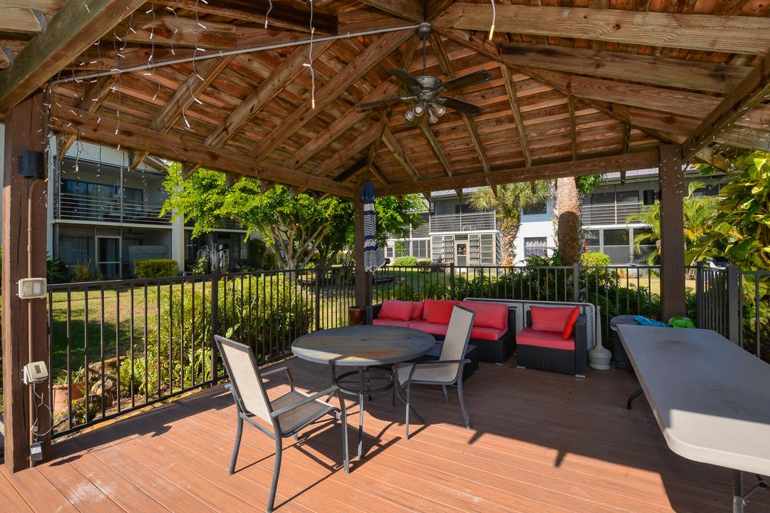 For Sale: $249,000 (2 beds, 2 baths, 1188 Square Feet)