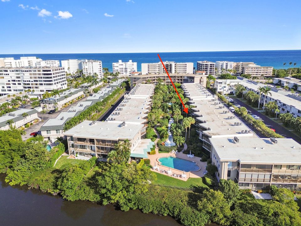 На продажу: $315,000 (2 спален, 2 ванн, 1121 Квадратных фут)