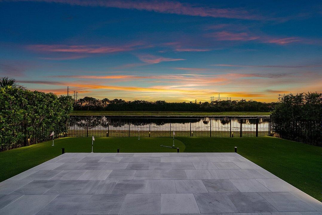 For Sale: $1,225,000 (4 beds, 3 baths, 2676 Square Feet)