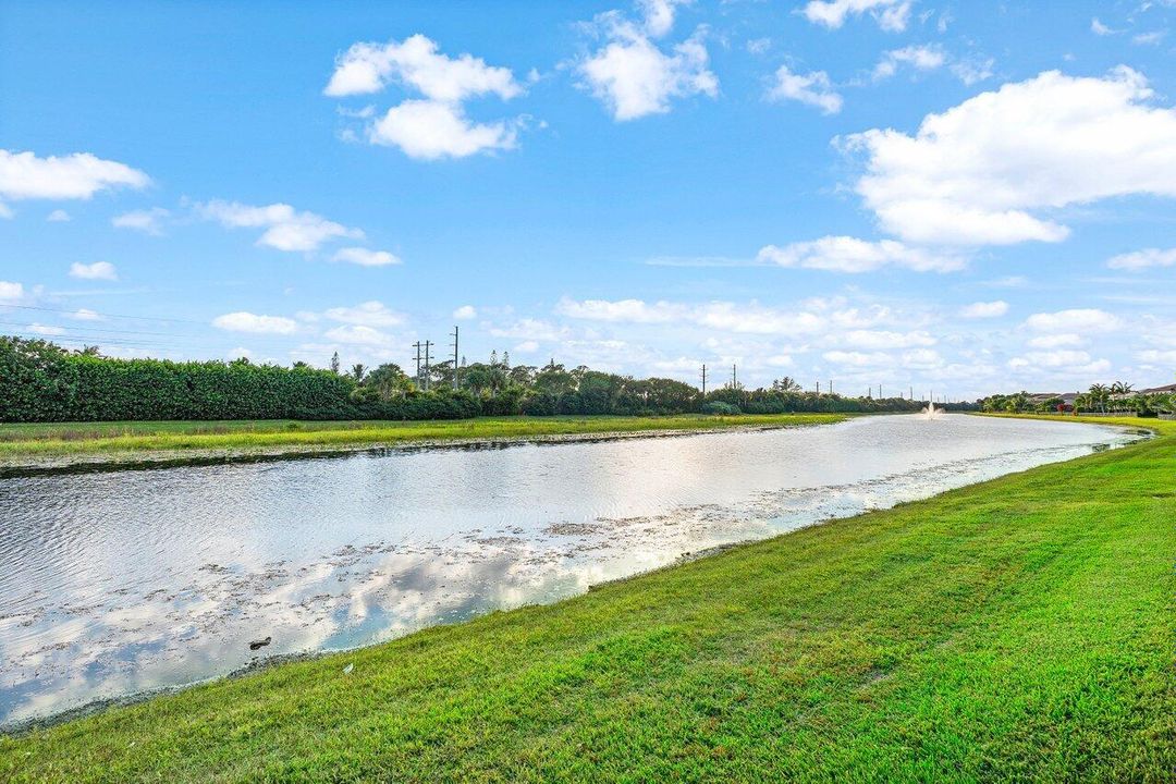 For Sale: $1,225,000 (4 beds, 3 baths, 2676 Square Feet)