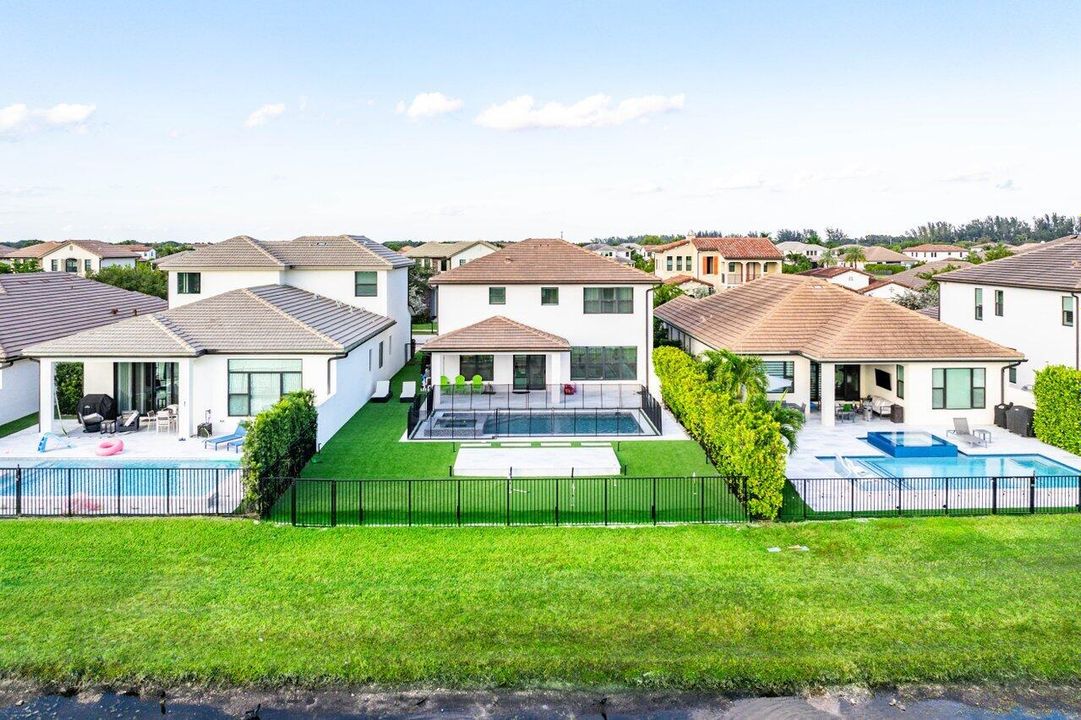 For Sale: $1,225,000 (4 beds, 3 baths, 2676 Square Feet)