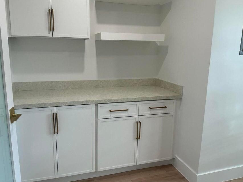 For Sale: $1,150,000 (3 beds, 2 baths, 2144 Square Feet)