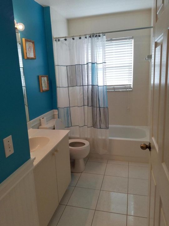 Activo con contrato: $3,500 (3 camas, 2 baños, 1840 Pies cuadrados)