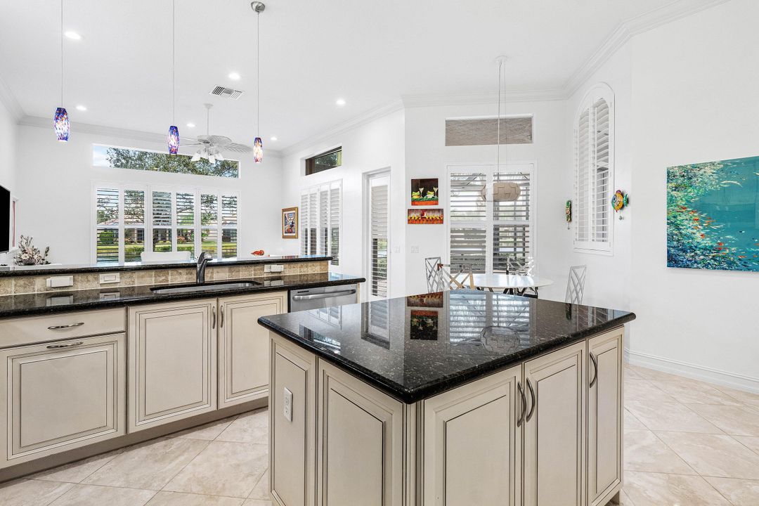 For Sale: $929,000 (3 beds, 2 baths, 2678 Square Feet)