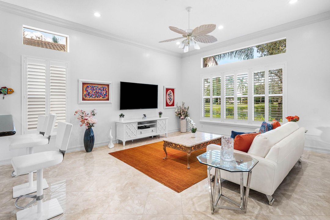 For Sale: $929,000 (3 beds, 2 baths, 2678 Square Feet)