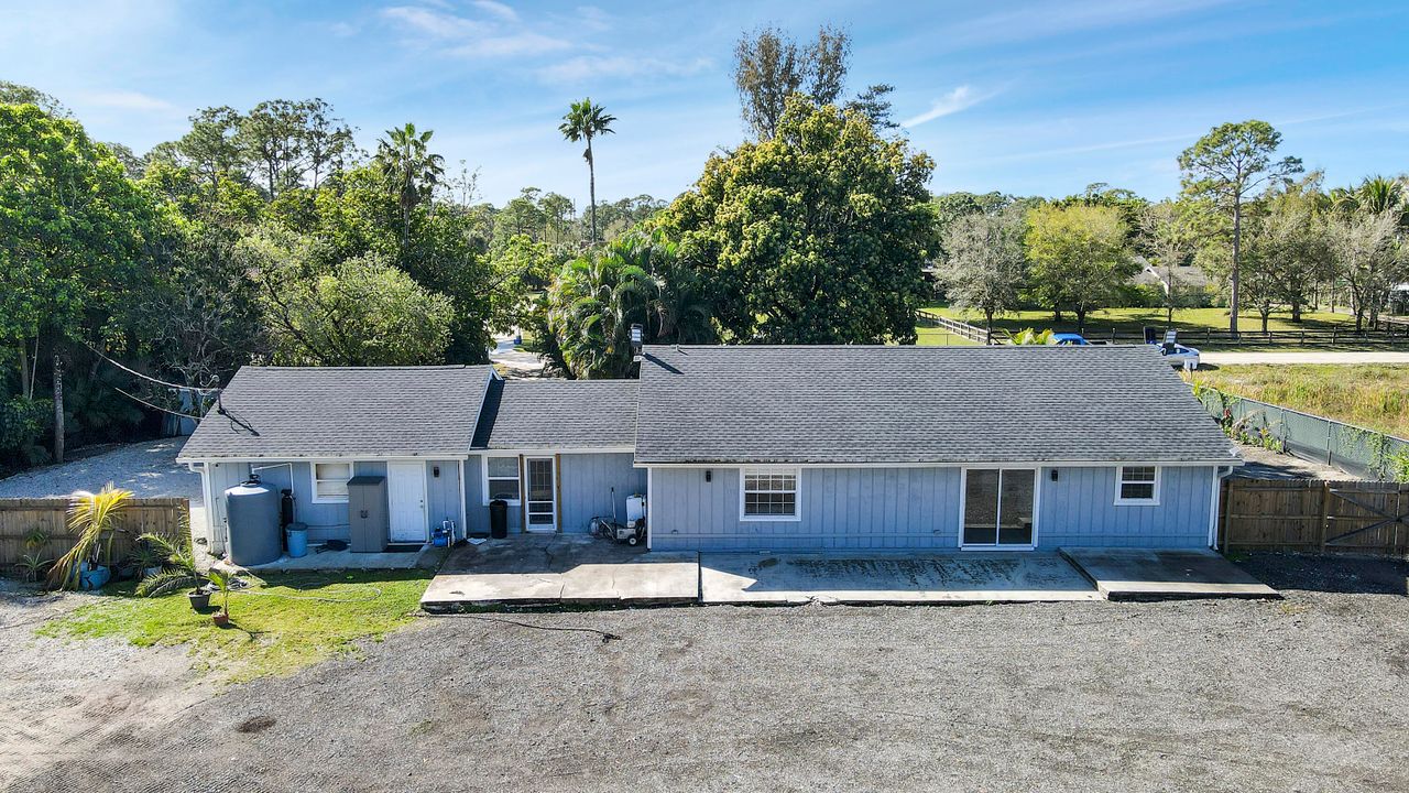 For Sale: $599,000 (3 beds, 2 baths, 1378 Square Feet)