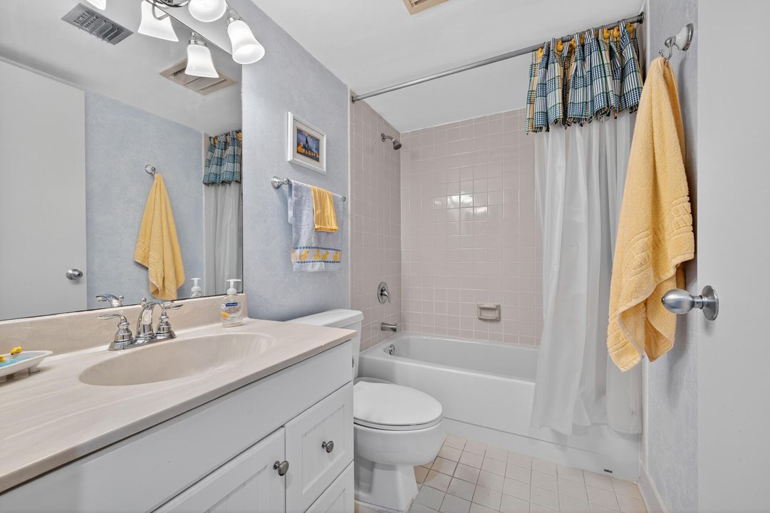 For Sale: $339,800 (2 beds, 2 baths, 1200 Square Feet)