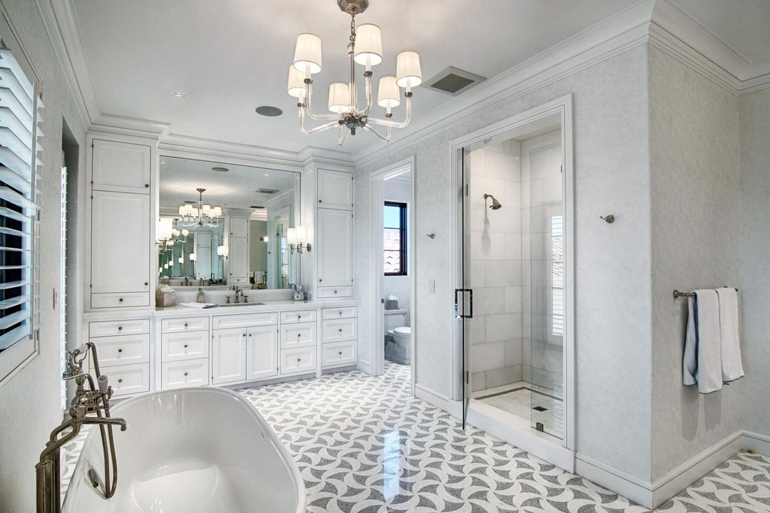 For Sale: $13,995,000 (6 beds, 6 baths, 8084 Square Feet)